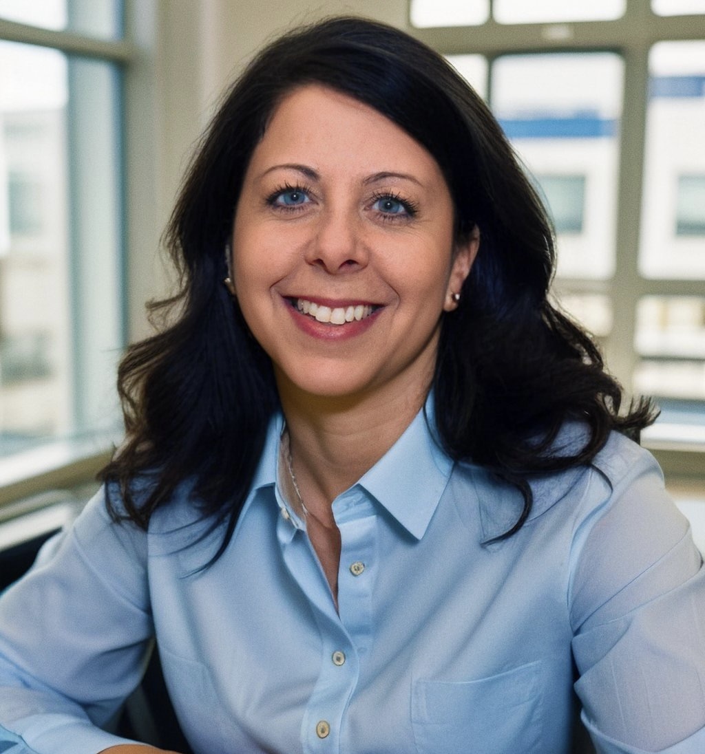 Linda Grear Linda Stravalaci Grear, Esq. Headshot